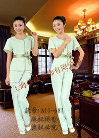 服装服饰零售 时尚与消费的桥梁